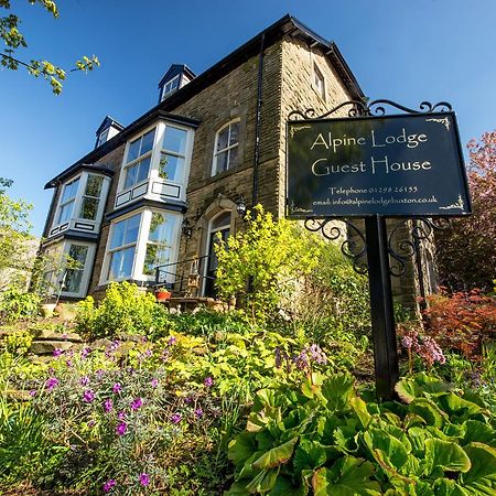 Alpine Lodge Guest House Buxton  Exterior photo